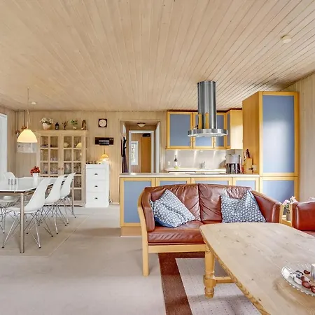 Holiday Home Slaenvaenget Hejls IV *